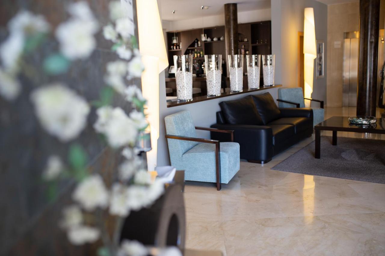 Hotel El Trebol Carboneras Dış mekan fotoğraf